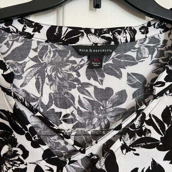 NWT Rock & Republic top XL - Picture 2 of 6